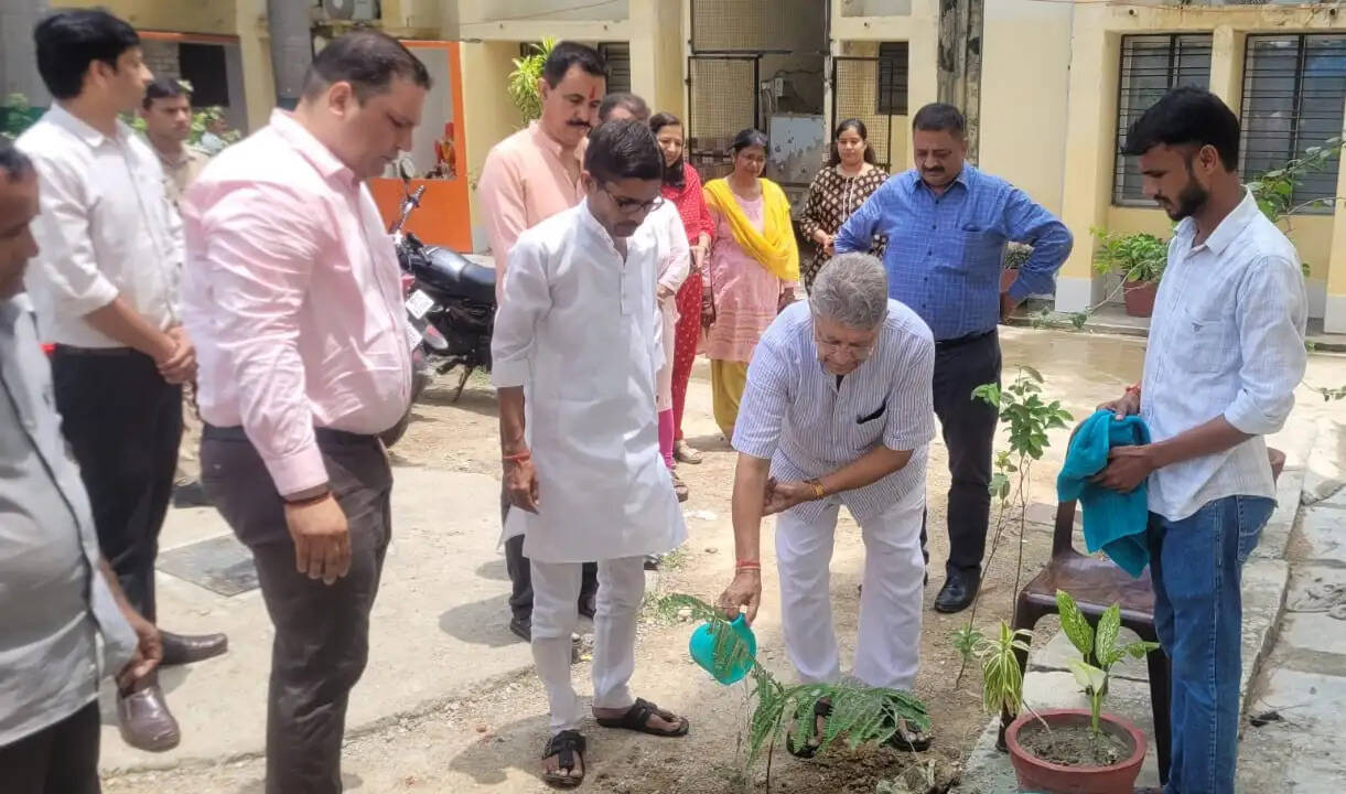 पिता थे होम्योपैथ चिकित्सक, इसलिए इस चिकित्सा पद्धति से है विशेष जुड़ाव : विधायक वेद प्रकाश गुप्ता