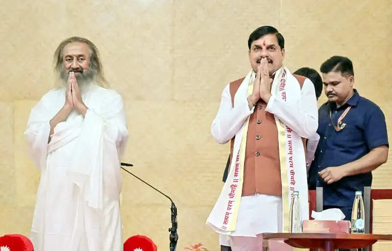 मन की शांति ही तन का योग सादृश्य... यही है आर्ट ऑफ लिविंग : मुख्यमंत्री डॉ यादव
