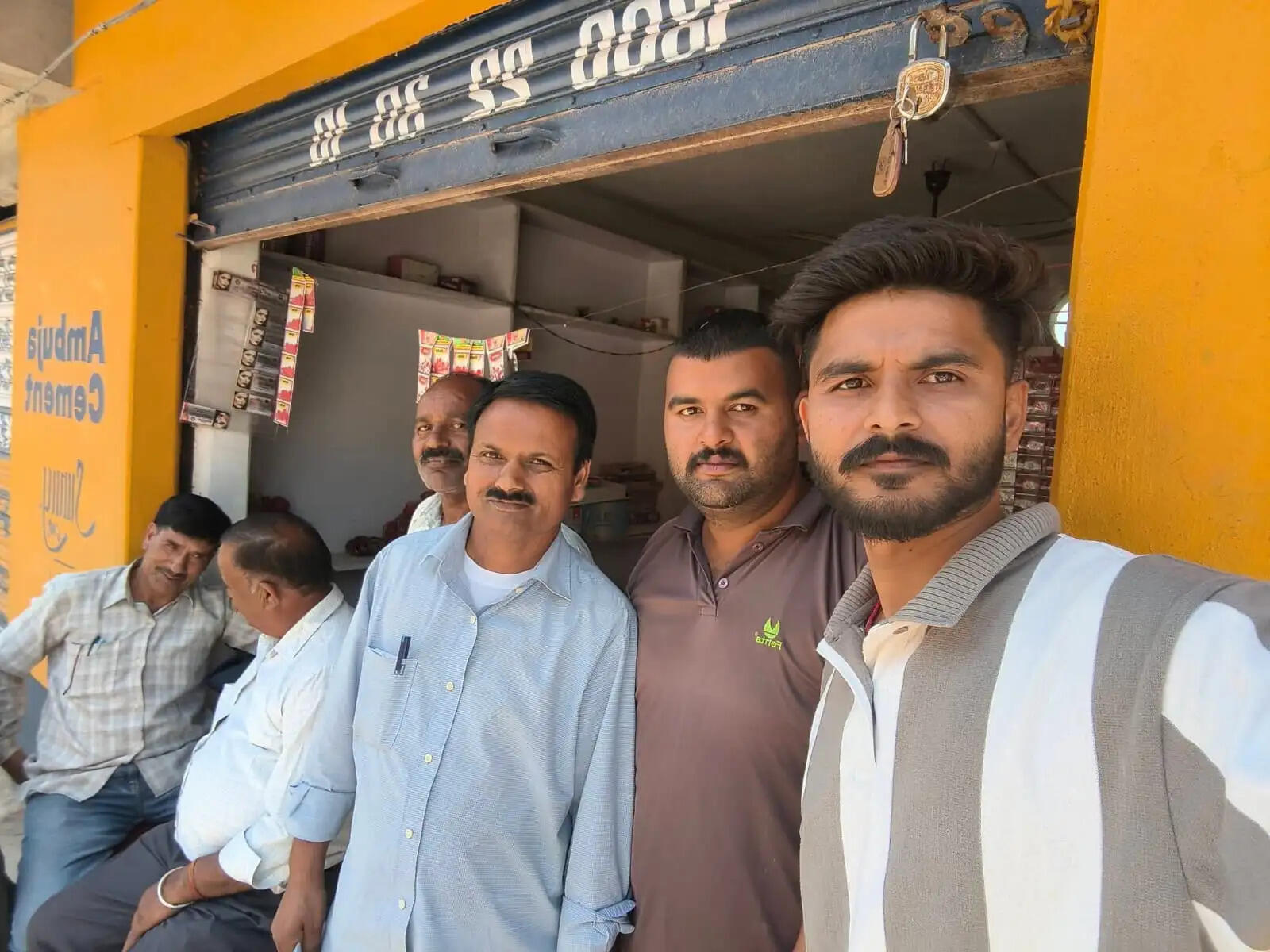 रसूख पर भारी पड़ी सादगी, बीजेपी दफ्तर में चाय बनाने वाला बन गया जिला परिषद सदस्य