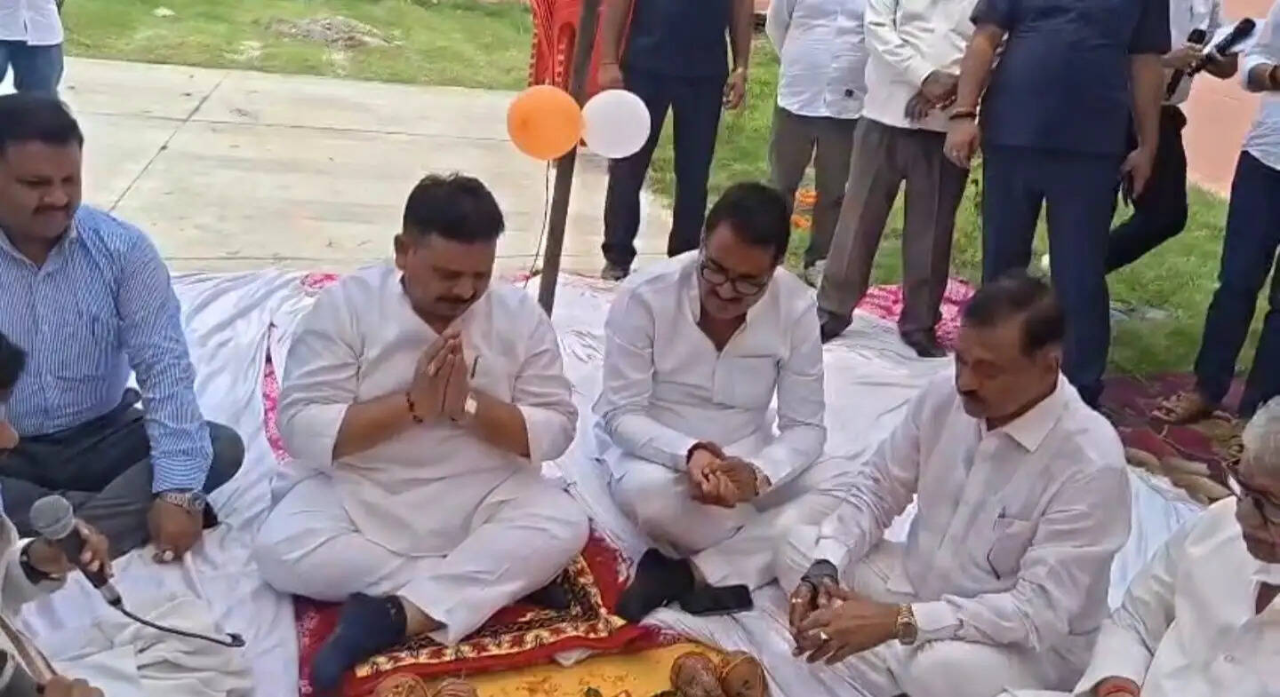 राज्यमंत्री रवींद्र जायसवाल ने अमेठी में नए निबंधन कार्यालय का किया लोकार्पण, बाेले - विपक्ष में भारत माता के प्रति सम्मान नहीं