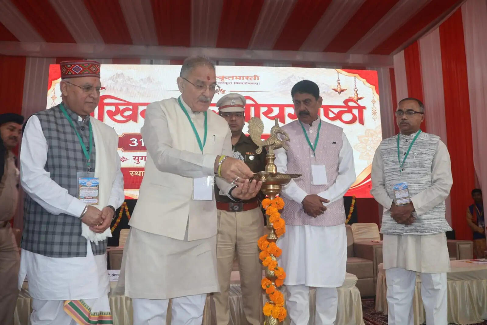 संस्कृत भारत की आत्मा और ज्ञान परंपरा का आधार : राज्यपाल