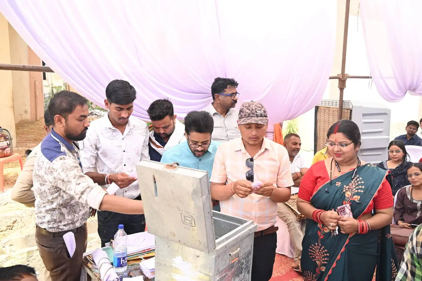 अंबिकापुर : पीएम आवास योजना में खुशियों की चाबी, 145 हितग्राहियों को लॉटरी से मिला अपना घर