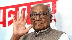 भाेपाल&nbsp;के&nbsp;नरेला क्षेत्र&nbsp;में एक घर के पते पर 30–40 वोटर का आरोप, दिग्विजय सिंह ने चुनाव आयोग को सौंपे सबूत