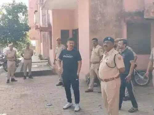 महिला कॉन्स्टेबल का शव सरकारी क्वार्टर में मिला