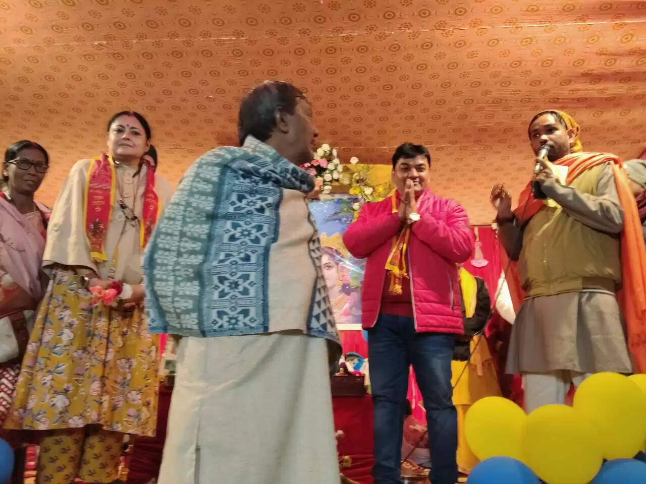 भाजपा विधायक अग्निमित्र पाल ने फिर शुरू किया जनसंपर्क अभियान