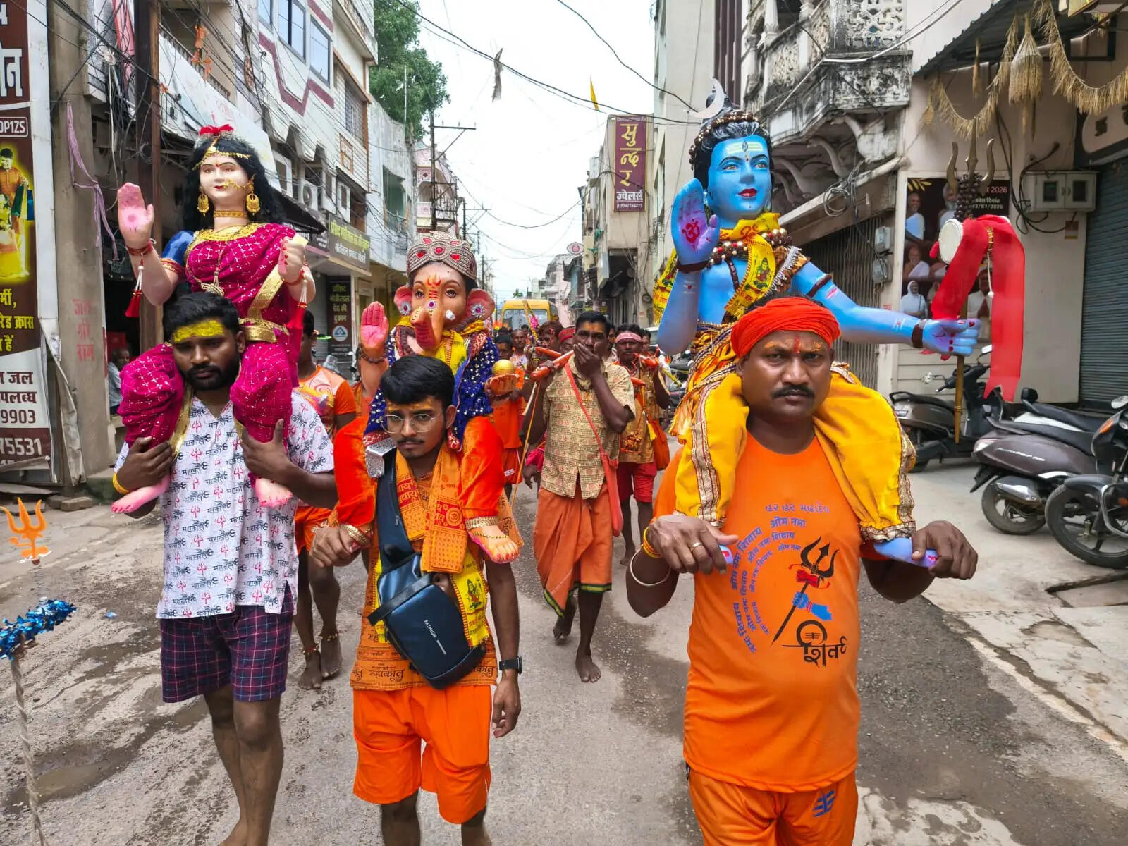 सावन के अंतिम सोमवार को रुद्रेश्वर महादेव की विशेष पूजा-अर्चना, शिवालयों में उमड़ी भीड़