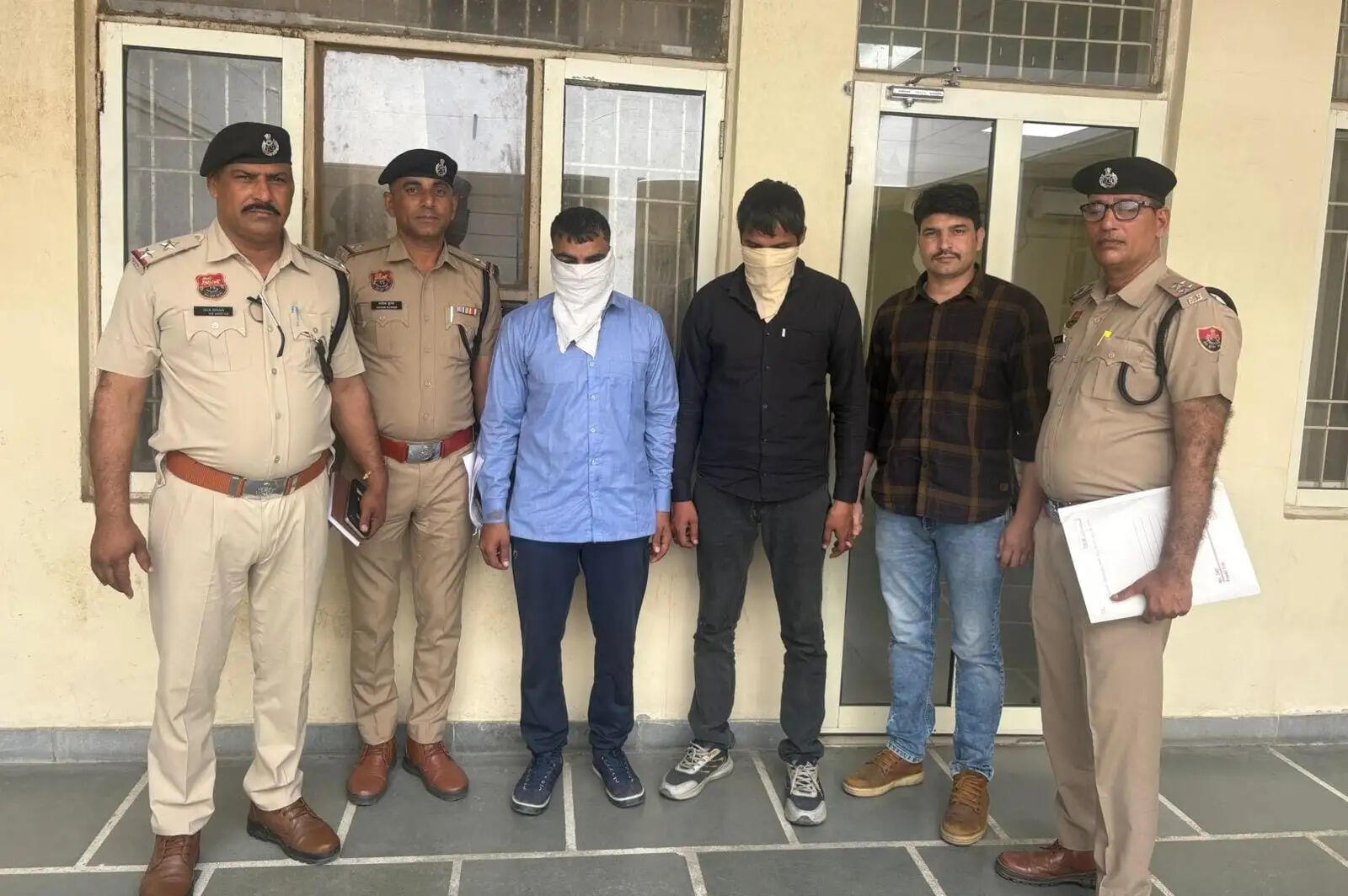 पानीपत: घर से 21.50 लाख रुपये चोरी के&nbsp;दो आरोपी गिरफ्तार