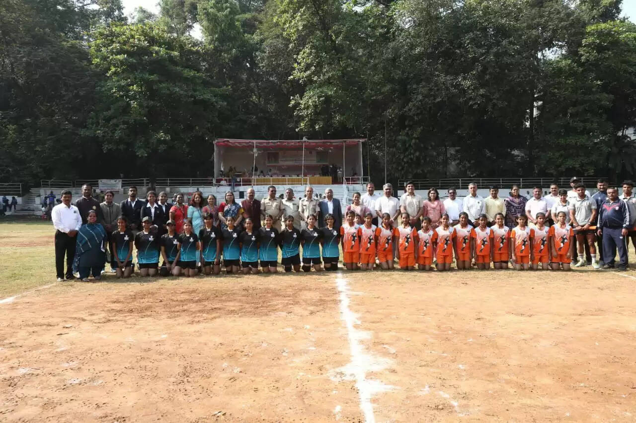 राज्यस्तरीय रग्बी खेल स्पर्धा का सेंचुरी रेयॉन हाई स्कूल में शुभारंभ