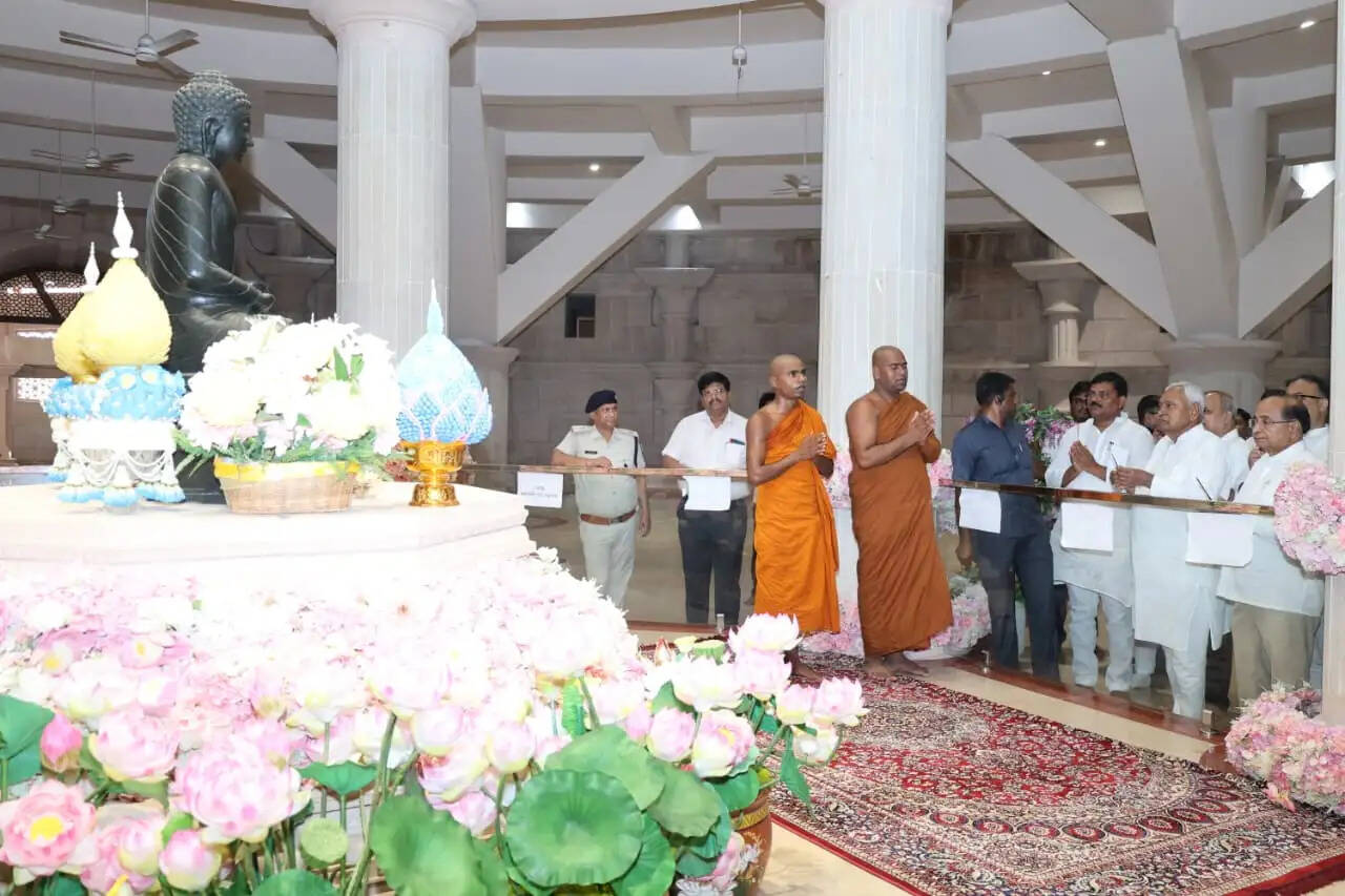 भगवान बुद्ध का शांति, करुणा और अहिंसा का संदेश संपूर्ण मानवता के लिए प्रेरणास्रोत: नीतीश कुमार