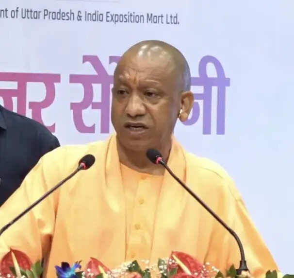 गौतमबुद्ध नगर शापित नहीं, देश का बन रहा सबसे बड़ा निवेश गंतव्य : मुख्यमंत्री याेगी