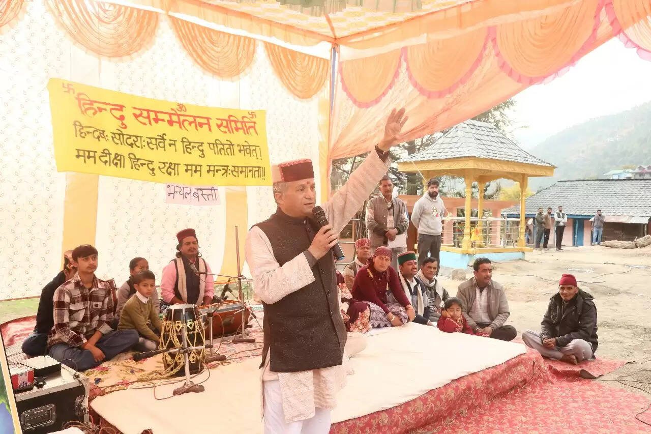 सांस्कृतिक चेतना, अस्मिता और सामाजिक समरसता का प्रतीक हिंदू सम्मेलन : महीधर प्रसाद