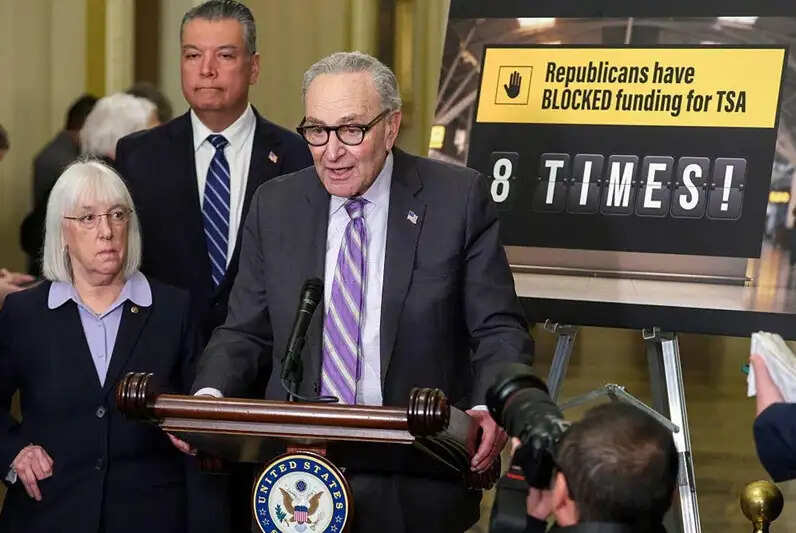 अमेरिका में गृह सुरक्षा विभाग की बजट फंडिंग और सीमा सुरक्षा पर खींचतान जारी