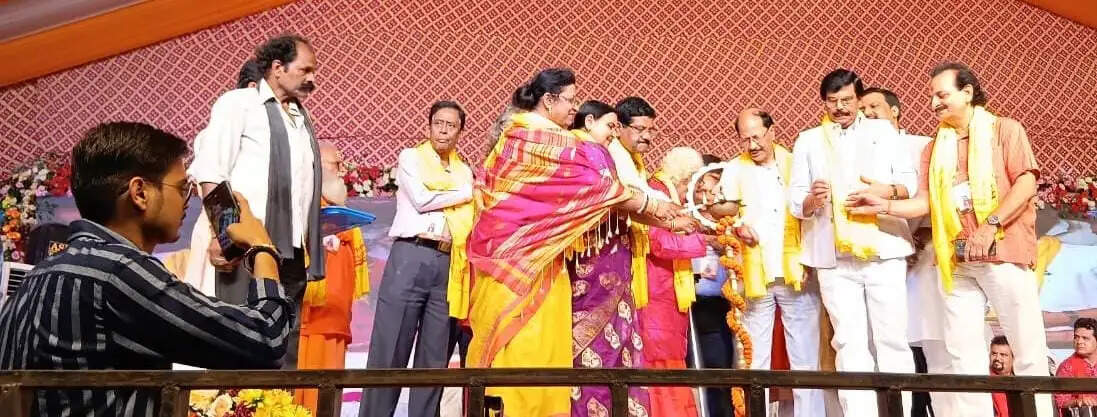 दो दिवसीय श्रीव्यास गुरु पूर्णिमा महोत्सव पर उमड़ा श्रद्धालुओं का सैलाब