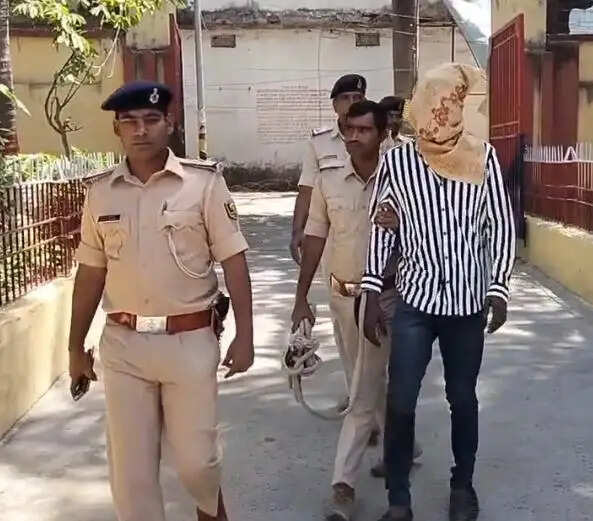 ब्राउन शुगर के साथ एक बदमाश गिरफ्तार