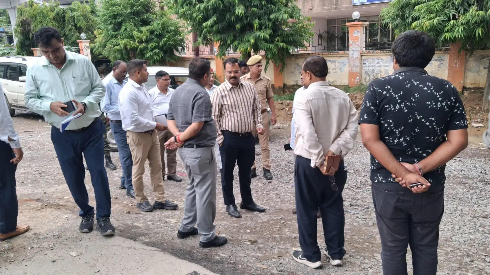 बारिश में जनहित से खिलवाड़ बर्दाश्त नहीं, लापरवाही पर होगी कार्रवाई : नगर आयुक्त