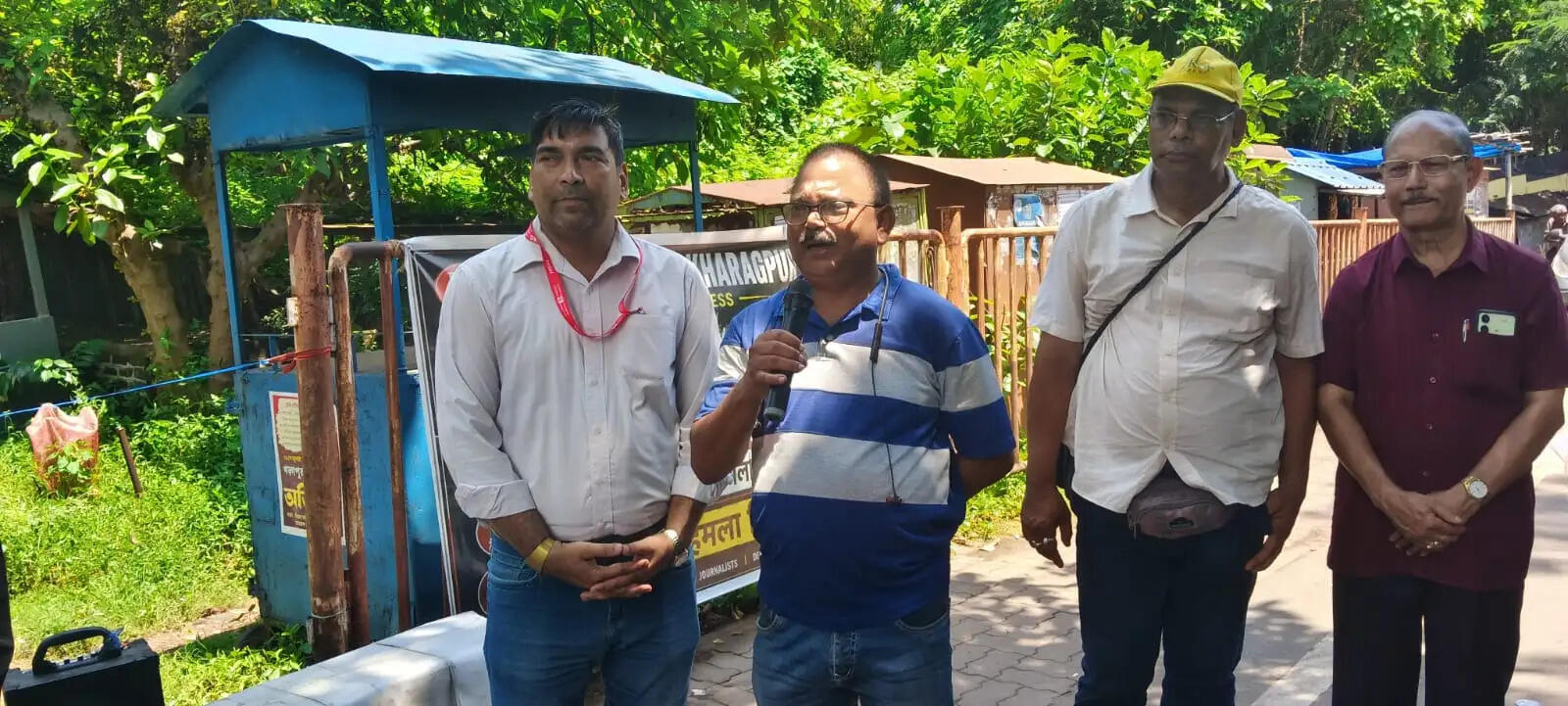 कोलकाता में पत्रकारों पर हमले के विरोध में खड़गपुर में निकाली गई शांतिपूर्ण रैली