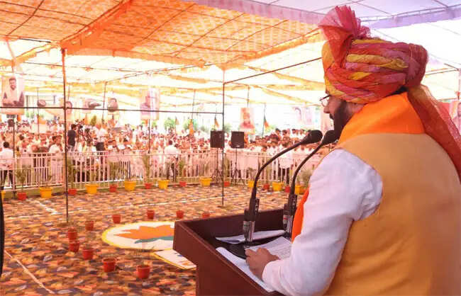 नारनौलः सत्ता सुख भोगने का साधन नहीं, बल्कि सेवा का माध्यमः नायब सिंह सैनी