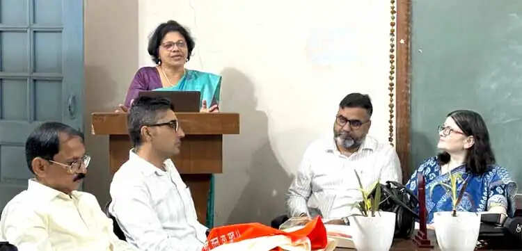 स्त्री को पुरुष के समान गरिमा, स्वतंत्रता और सुरक्षित जीवन का अधिकार : प्रो. सिंधु