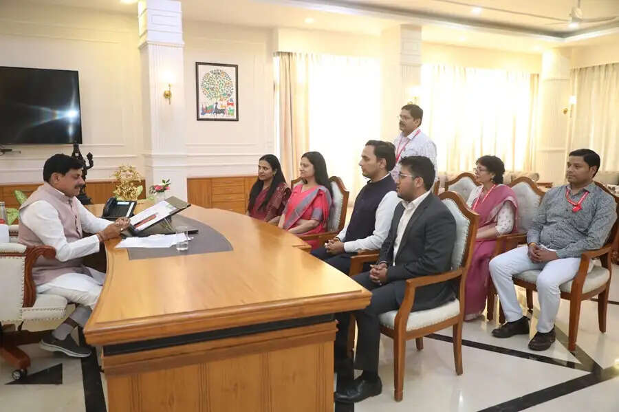 मुख्यमंत्री डॉ. यादव से मिले भारतीय विदेश सेवा के प्रशिक्षु अधिकारी