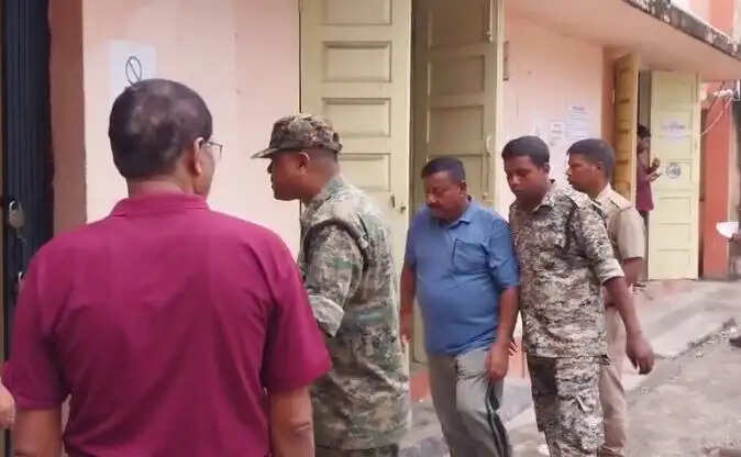 जमीन कब्जे के मामले में गिरफ्तार तृणमूल नेता काजल घोष को तीन दिन की पुलिस हिरासत