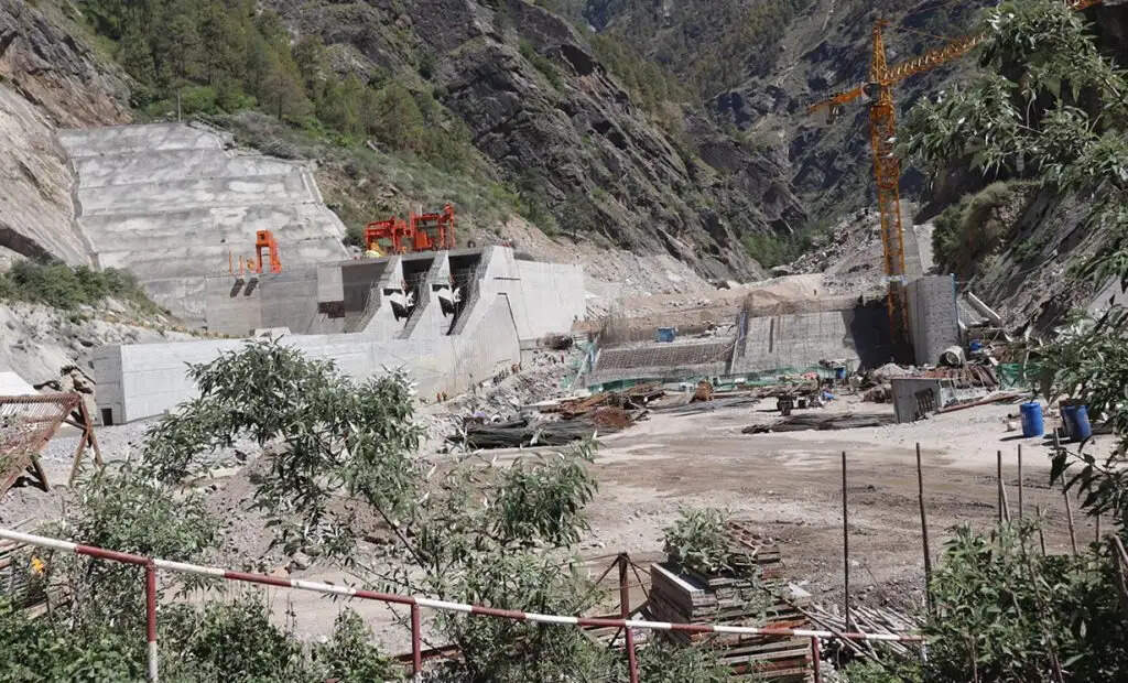 नेपाल में बाढ़ और भूस्खलन से प्रभावित 620 मेगावाट की 19 बिजली परियोजनाएं तत्काल शुरू नहीं होंगी