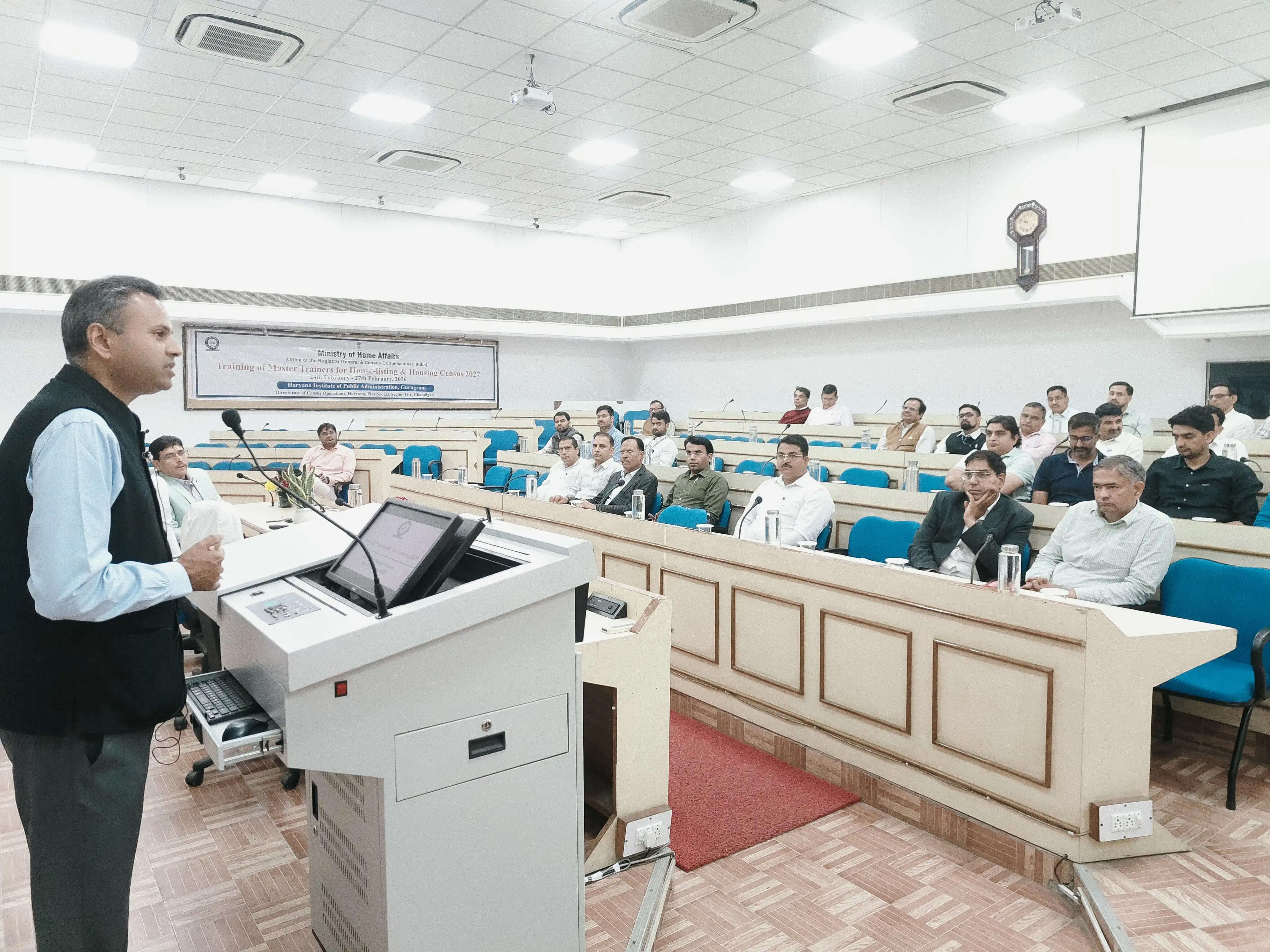 गुरुग्राम: जनगणना देश के सामाजिक, आर्थिक विकास की दिशा तय करने वाला अभियान: डॉ. ललित जैन