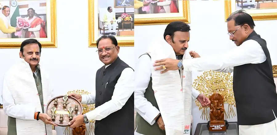 छत्तीसगढ़ के मुख्यमंत्री साय से उप मुख्यमंत्री शुक्ल ने की सौजन्य भेंट