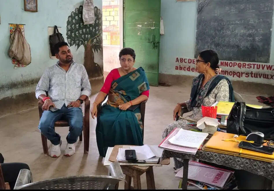 सार्वजनिक कुएं के जीर्णोद्धार का कार्य शुरू