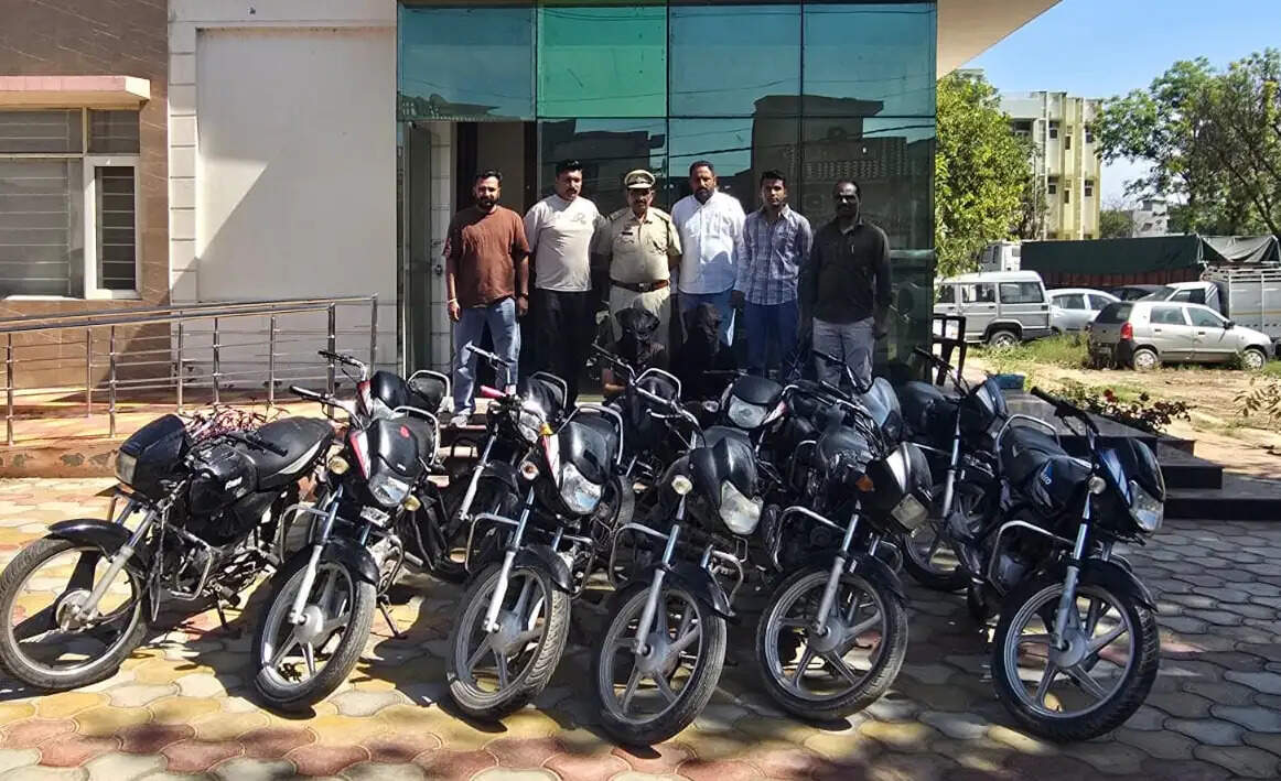 सिरसा: अंतरराज्यीय वाहन चोर गिरोह का पर्दाफाश, दो आरोपी गिरफ्तार