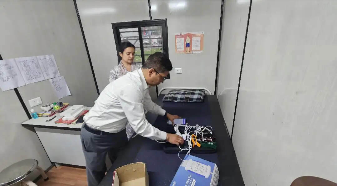 चारधाम यात्रा मे जीवनदायनी बन रहा है एसटीईएमआई प्रोग्राम