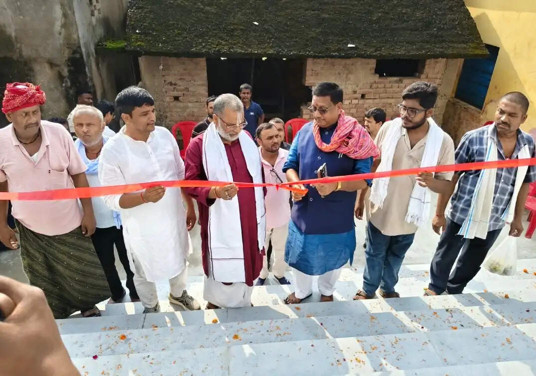 नवनिर्मित पंचायत सरकार भवन का उद्घाटन, अब पंचायत स्तर पर ही मिलेंगी सरकारी सुविधाएं: मंत्री इं. शैलेंद्र