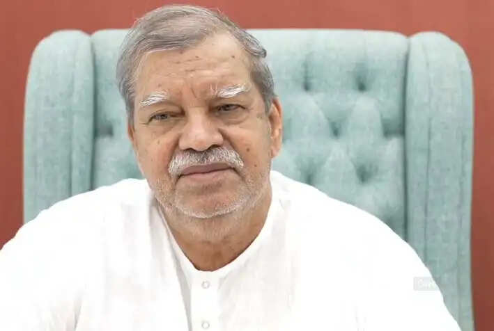 प्रेम और गुरु के नाम के सुमिरन में है सच्चा आनंद: सद्गुरु मधुपरमहंस जी महाराज