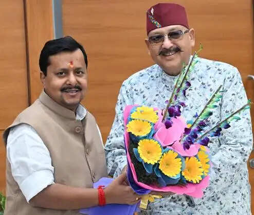 सतपाल महाराज ने भाजपा अध्यक्ष नितिन नवीन से की मुलाकात