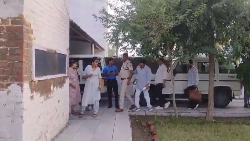 नूंह: दुष्कर्म केस से नाम हटाने की एवज में 50 हजार लेते थाना प्रभारी गिरफ्तार