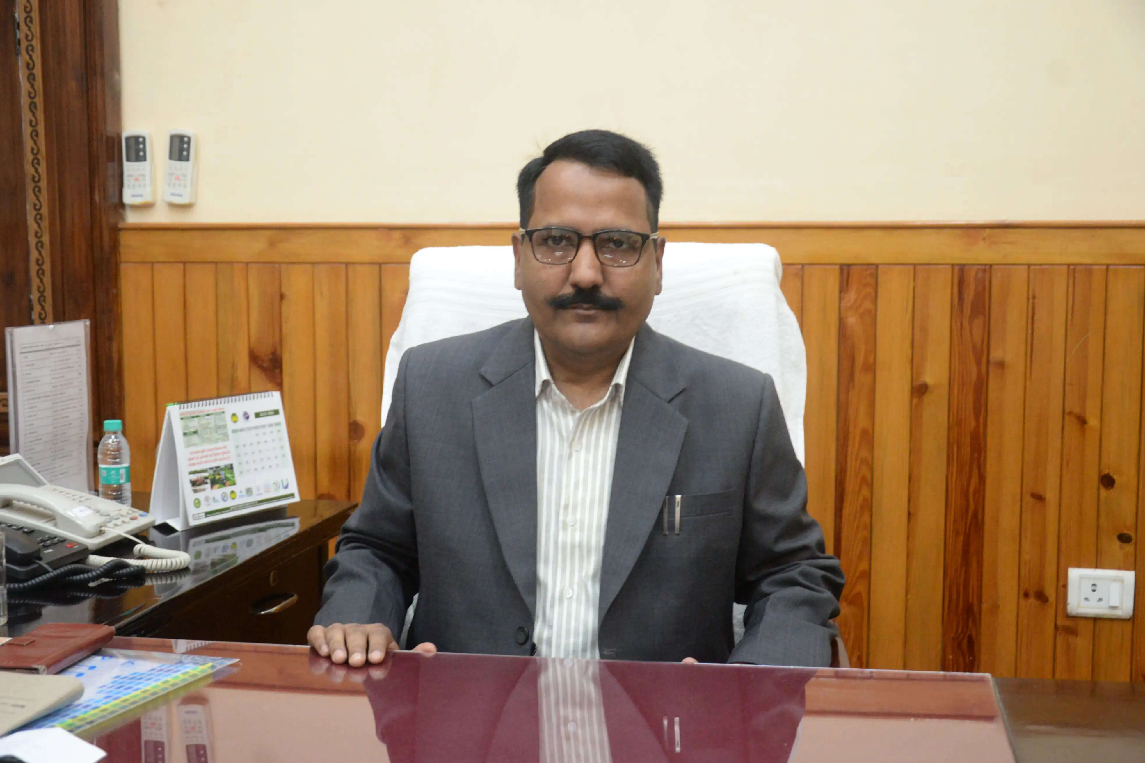 छह आरोपियों को छह महीने के लिए जिलाबदर
