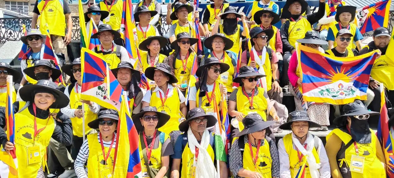 तिब्बत मुद्दे पर ब्लैक हैट मार्च का आगाज, चीन की नीतियों के खिलाफ दिल्ली कूच