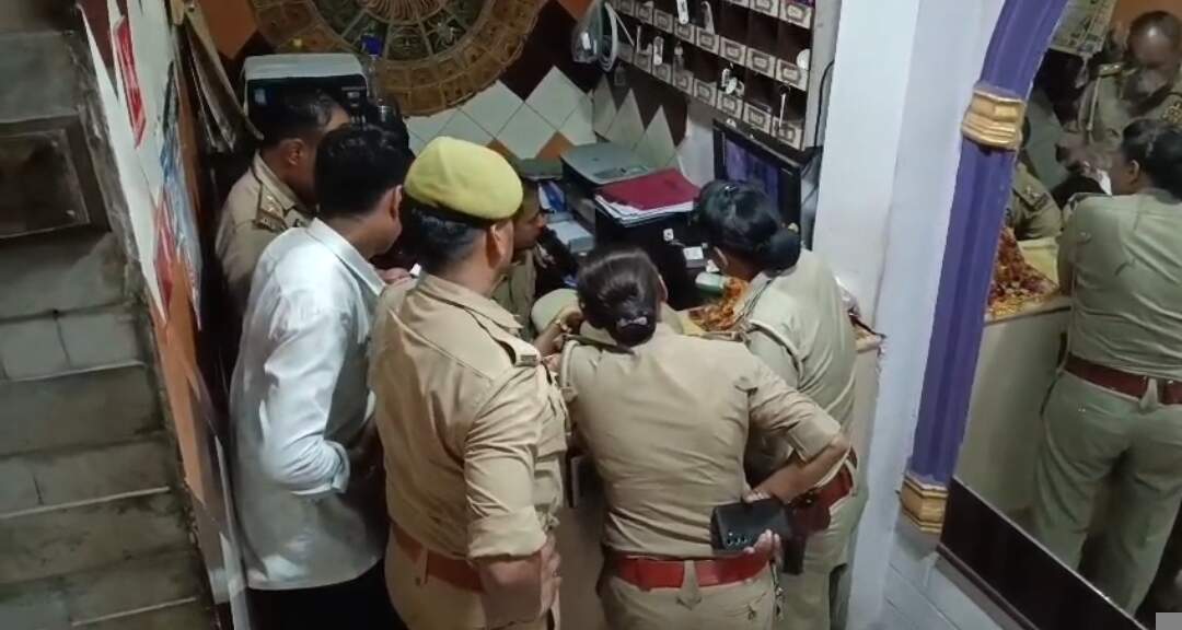 होटल के कमरे में युवक-युवती की मौत, जहरीला पदार्थ खाने की आशंका