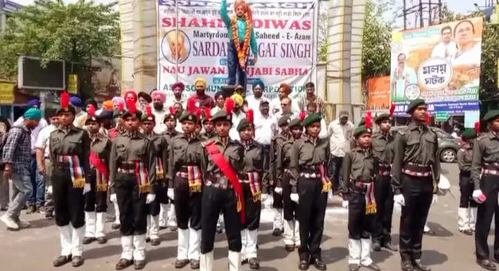 बलिदान दिवस पर शहीदे आजम भगत सिंह को दी गई सलामी