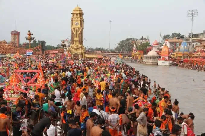 उत्तराखंड के हरिद्वार में कांवड़ियों की रिकॉर्ड आमद, पांच दिन में एक करोड़ पार पहुंची संख्या
