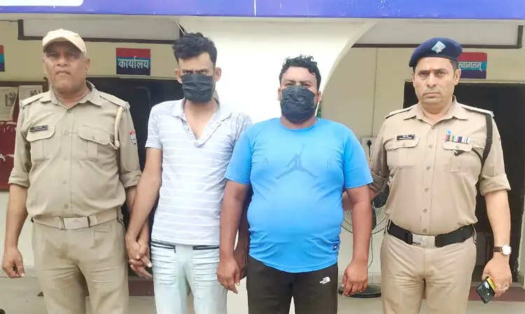 गौकशी में वांछित शाहनवाज व शादाब गिरफ्तार