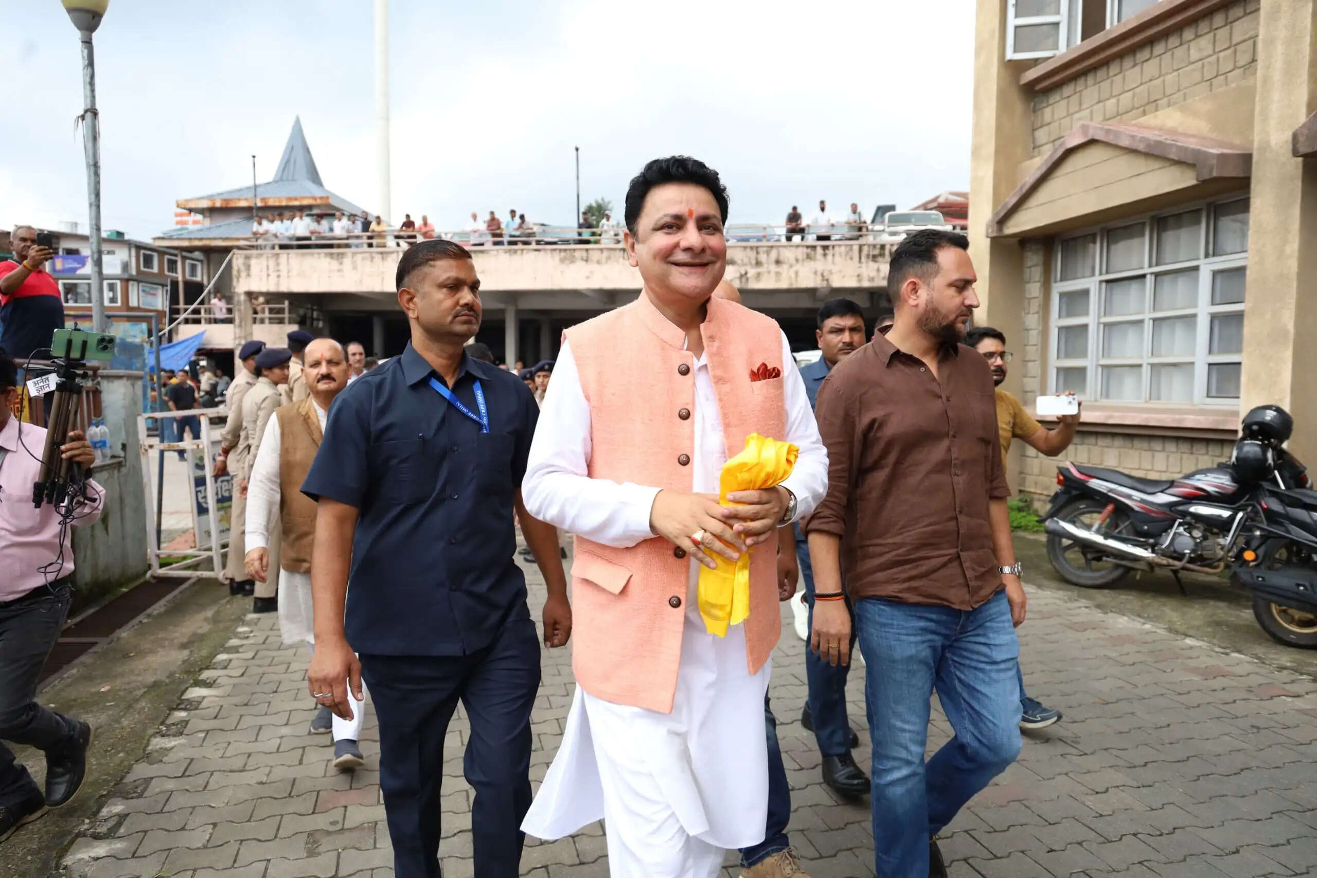 विजिलेंस के हर सवाल का दिया जबाव, संपत्ति से संबंधित दस्तावेज भी करवा रहे उपलब्ध : सुधीर शर्मा