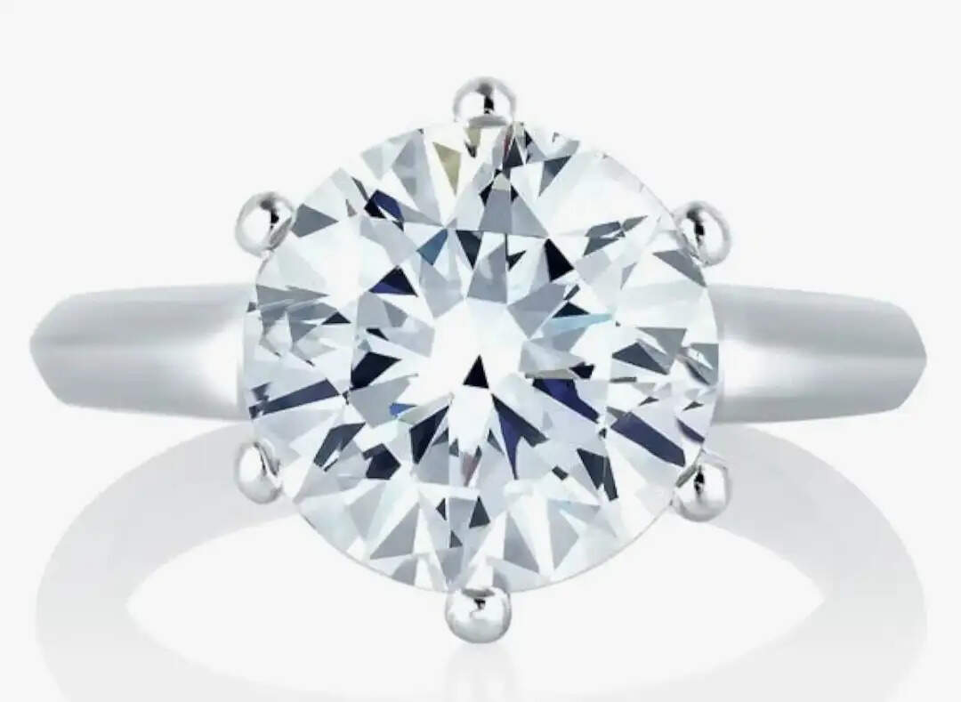 रांची में ज्वेलरी शॉप से हीरे की अंगूठी लेकर फरार हुआ ग्राहक, सीसीटीवी के आधार पर जांच तेज