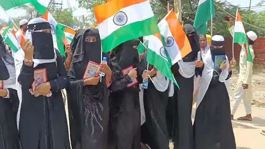 हरियाणा के नूंह में मदरसा छात्राओं ने निकाली तिरंगा यात्रा, देशभक्ति और शिक्षा का दिया संदेश