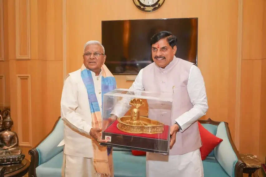 राज्यपाल पटेल की संवैधानिक मूल्यों और अंत्योदय के प्रति निष्ठा, कर्तव्यपरायणता प्रेरणादायी : मुख्यमंत्री डॉ. यादव