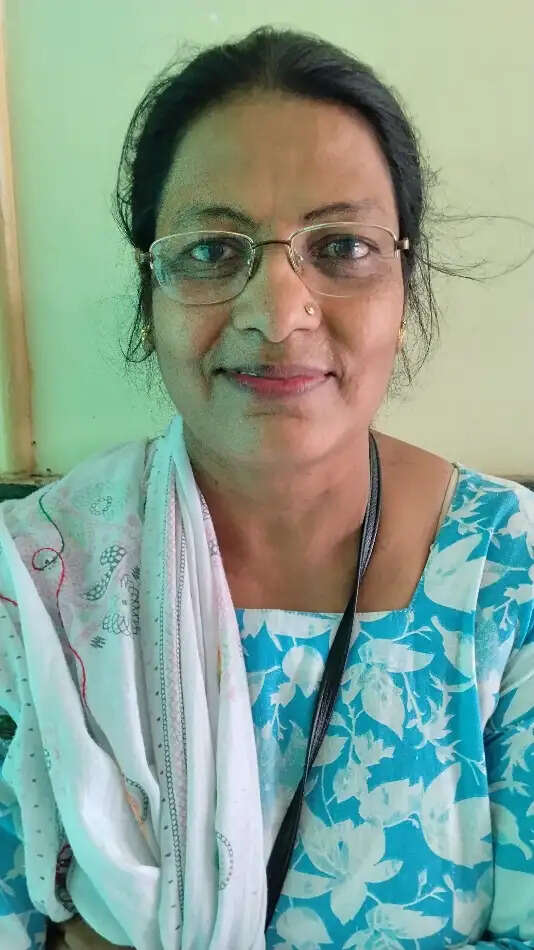पावर लिफ्टिंग चैंपियनशिप: उम्रदराज महिला खिलाड़ियों का जज्बा लोगाें को कर रहा प्रेरित