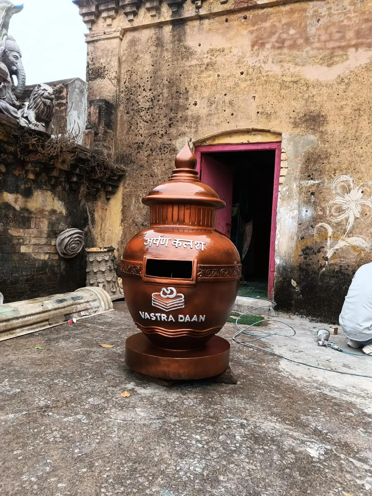 अब काशी के गंगा घाटों पर लगेगा 'अर्पण कलश' ,गंदगी रोकने की नगर निगम की पहल