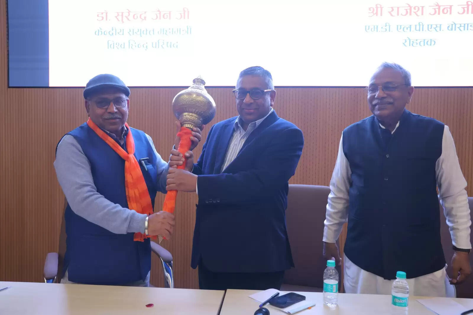 हमारी संस्कृति पर कोई प्रहार करने का प्रयत्न करेगा तो उचित उत्तर मिलेगा: डॉ. सुरेन्द्र जैन