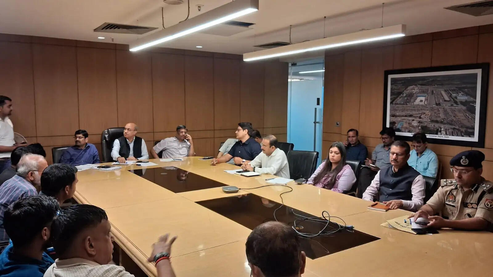 राज्य सरकार की उच्चस्तरीय समिति ने श्रमिकों के प्रतिनिधिमंडल से की वार्ता, समस्याओं के निदान का दिया आश्वासन