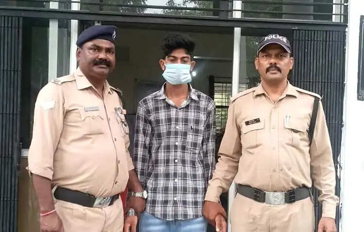 नाबालिग से दुष्कर्म का आरोपित गिरफ्तार
