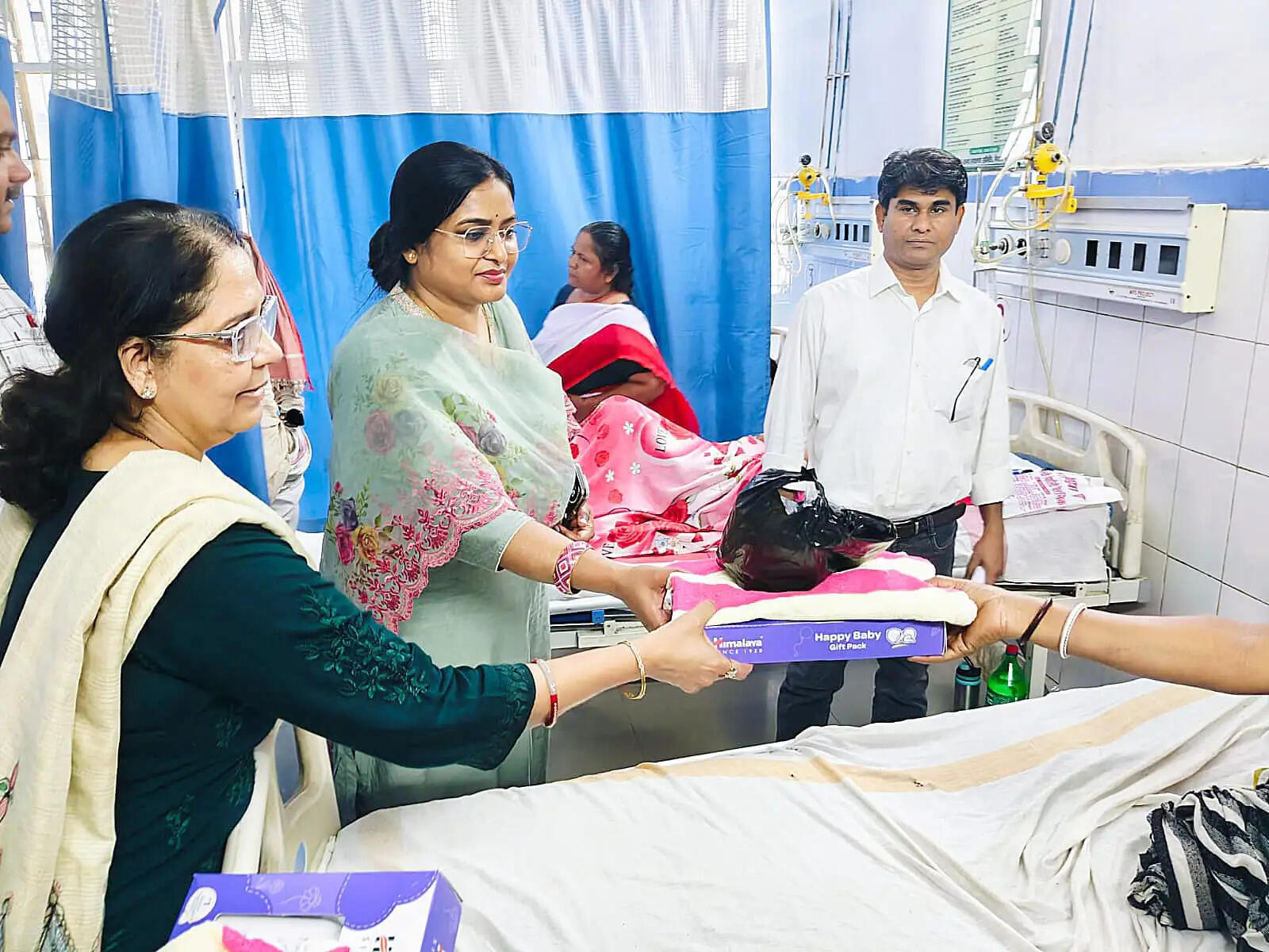 बक्सर में 'बेटी जन्मोत्सव' का आयोजन, 12 नवजात कन्याओं के परिजनों को मिला बेबी किट